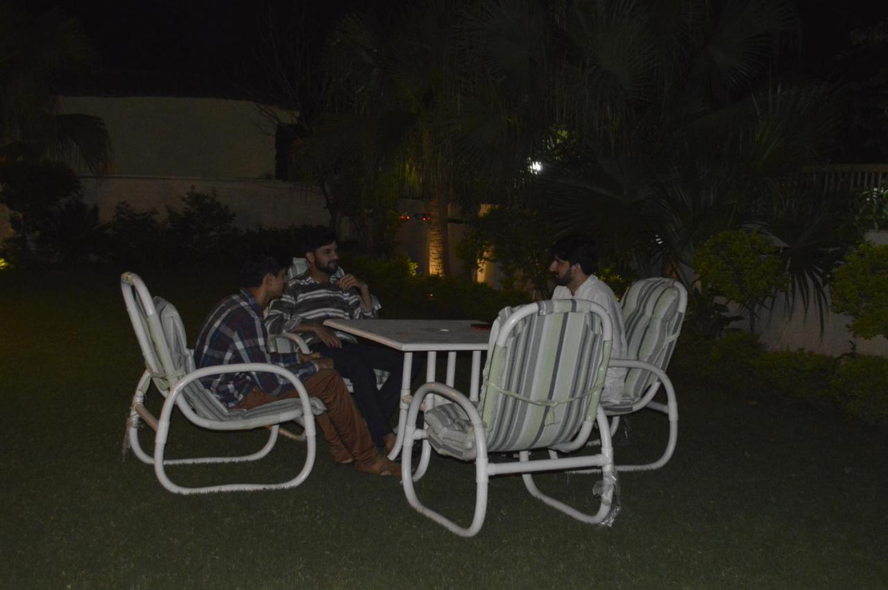New Shelton Guest House Islamabad Exterior foto